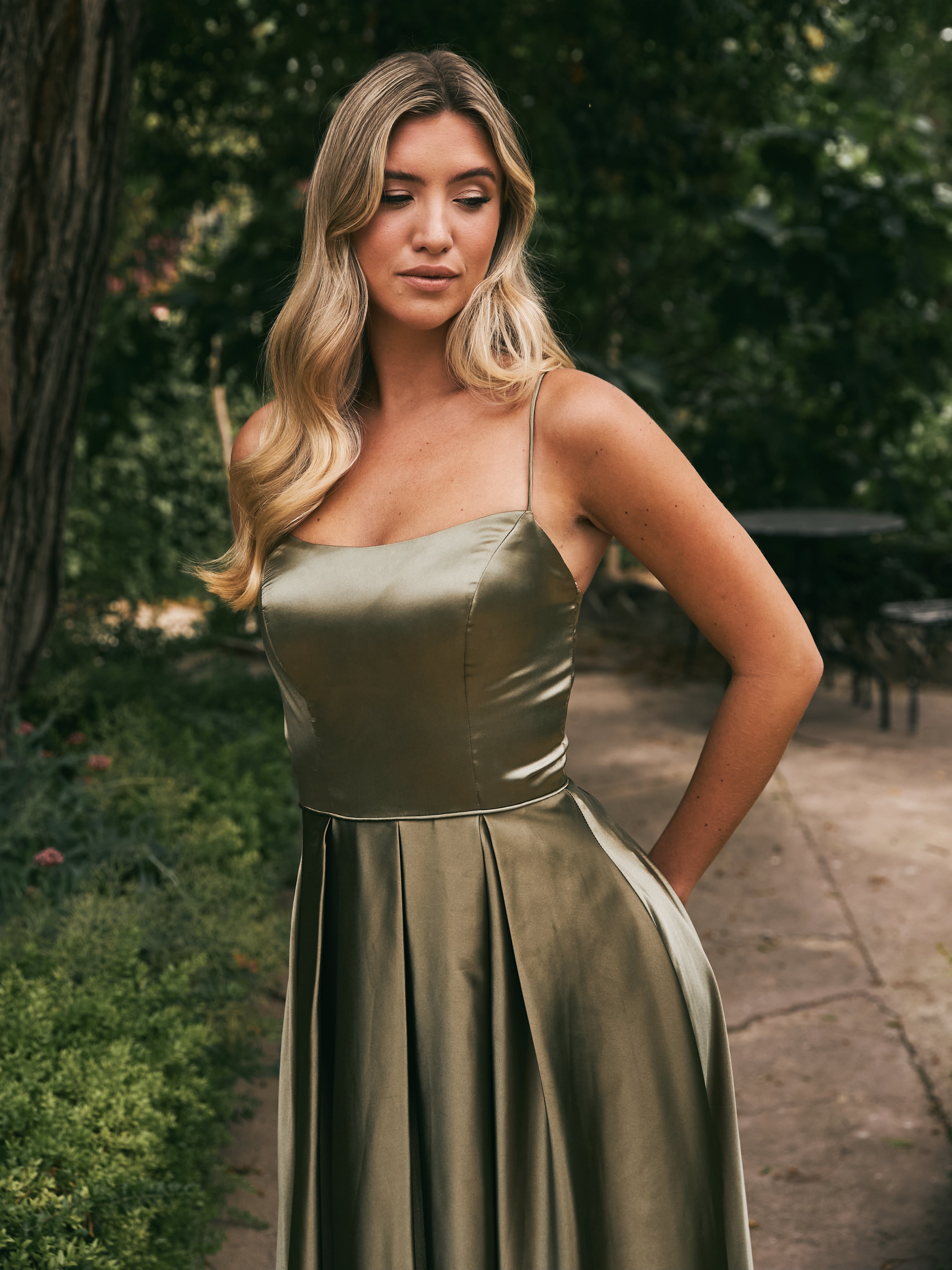 Kitty Satin - Olive